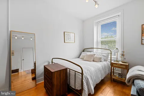 $987,000 | 726 South 19th Street, Philadelphia, PA 19146