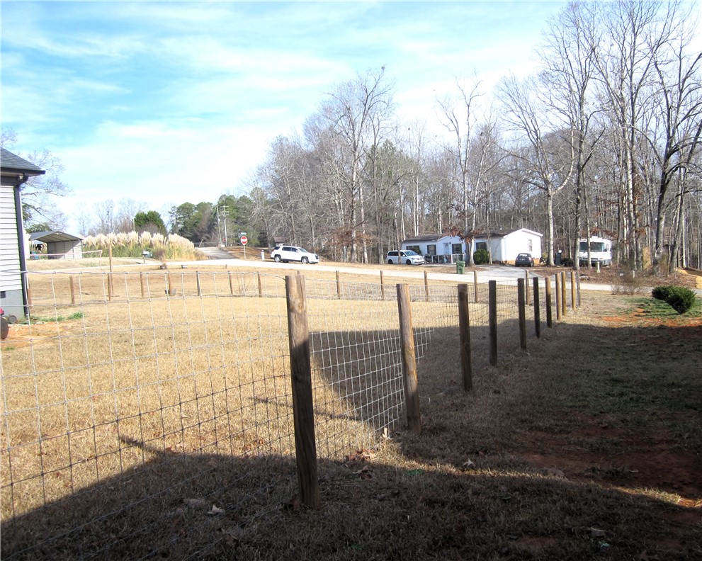 105 Jefferson Place Walhalla, SC 29691 - Photo 23 of 25 Fenced back yard