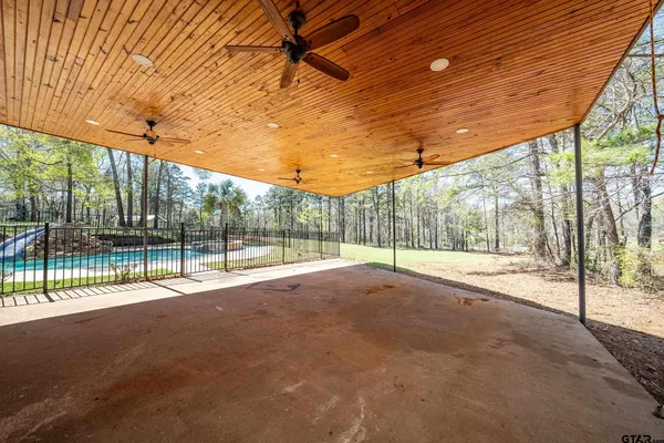 $929,000 | 3481 Loop 343, Rusk, TX 75785