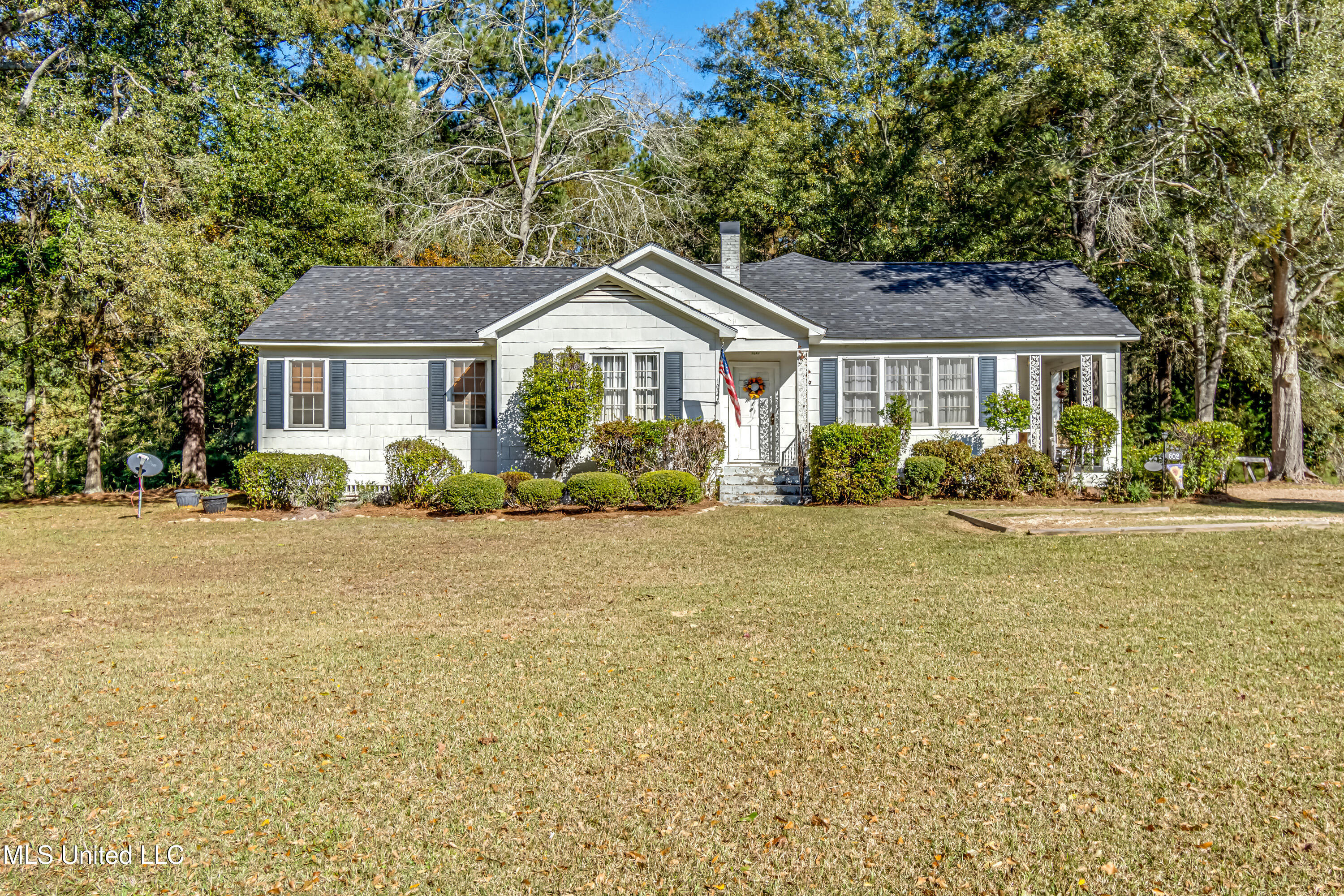 602 Simpson Hy 149-149-2