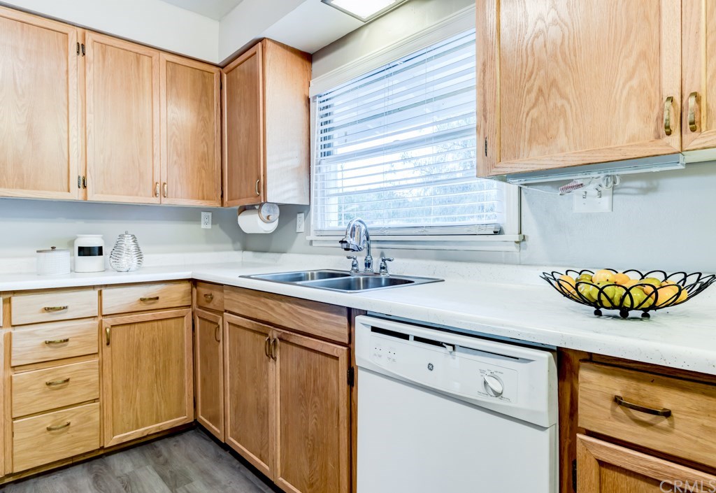 17051 Mockingbird Canyon Road Riverside, CA 92504 - Photo 10 of 75