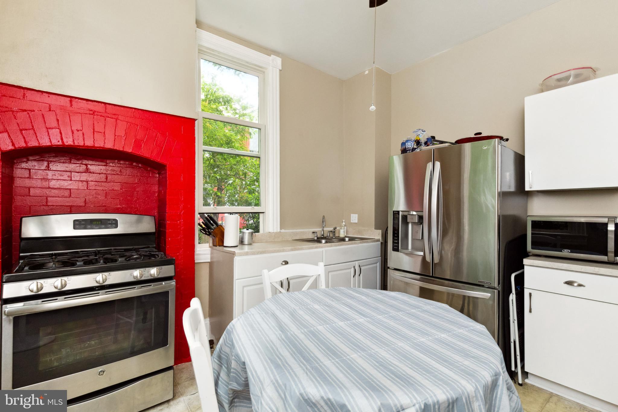 328 5th Street Southeast Washington, DC 20003 - Photo 17 of 35