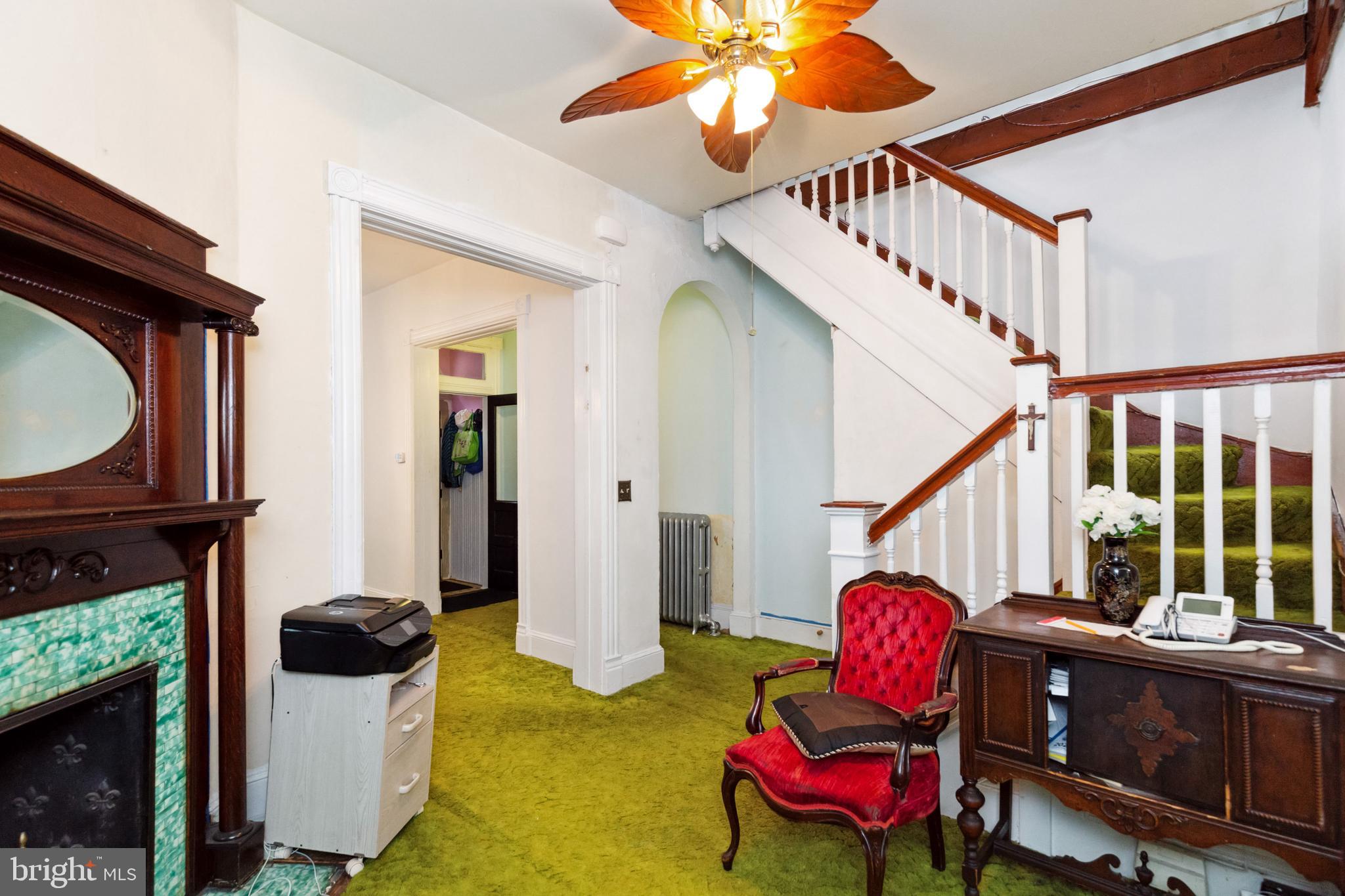 328 5th Street Southeast Washington, DC 20003 - Photo 4 of 35