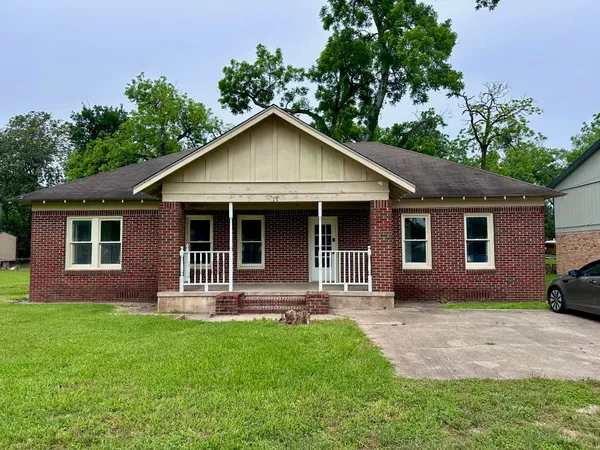 $1,500 | 217 Maryland Street, Boling, TX 77420