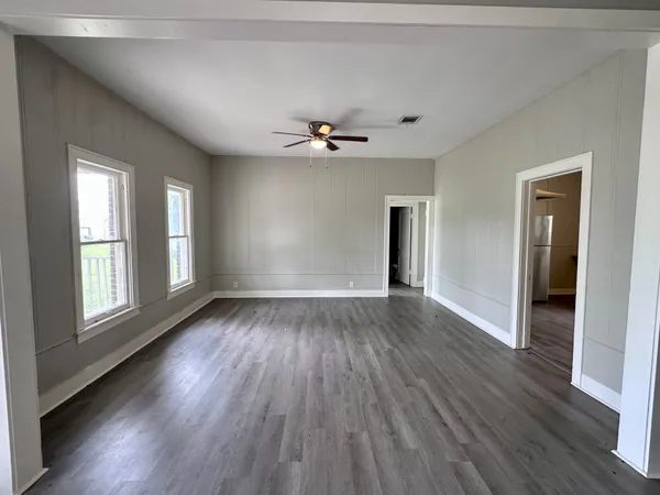 $1,500 | 217 Maryland Street, Boling, TX 77420