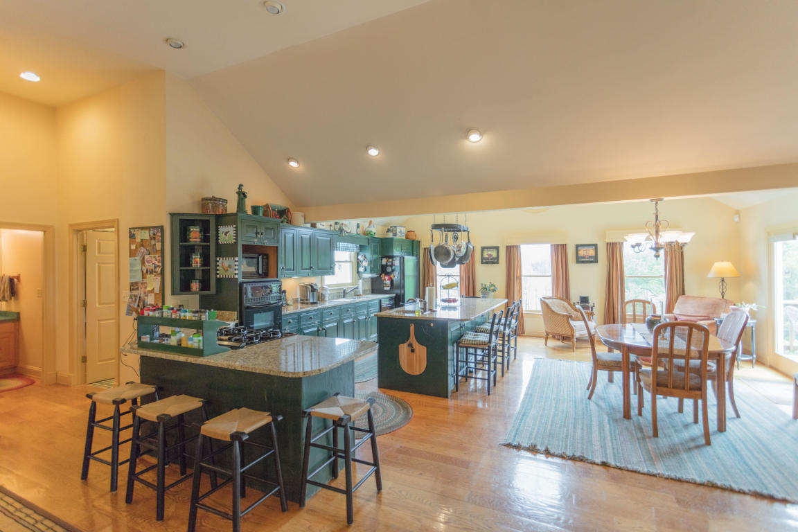 646 Padgetts Hill Road Natural Bridge, VA 24578 - Photo 23 of 88 23