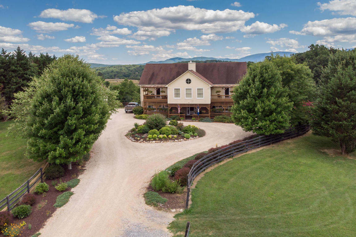 646 Padgetts Hill Road Natural Bridge, VA 24578 - Photo 4 of 88 4
