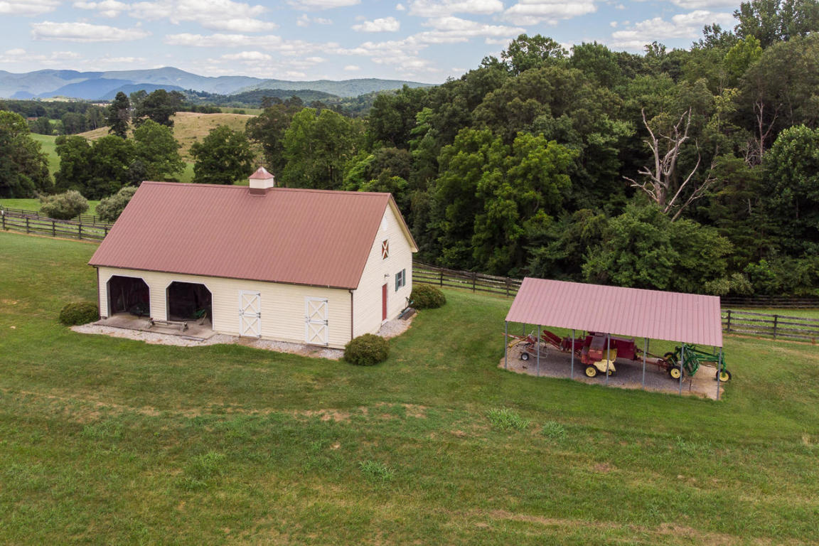 646 Padgetts Hill Road Natural Bridge, VA 24578 - Photo 7 of 88 7