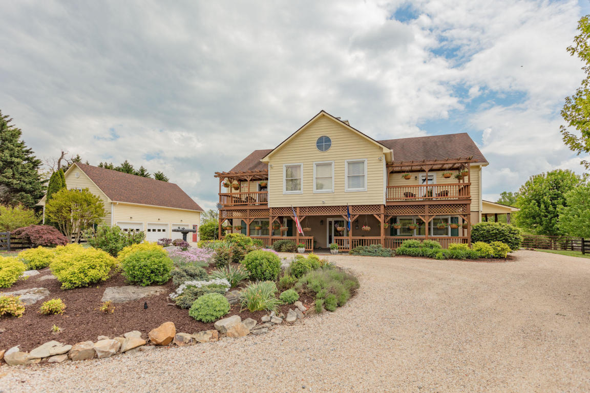 646 Padgetts Hill Road Natural Bridge, VA 24578 - Photo 10 of 88 10