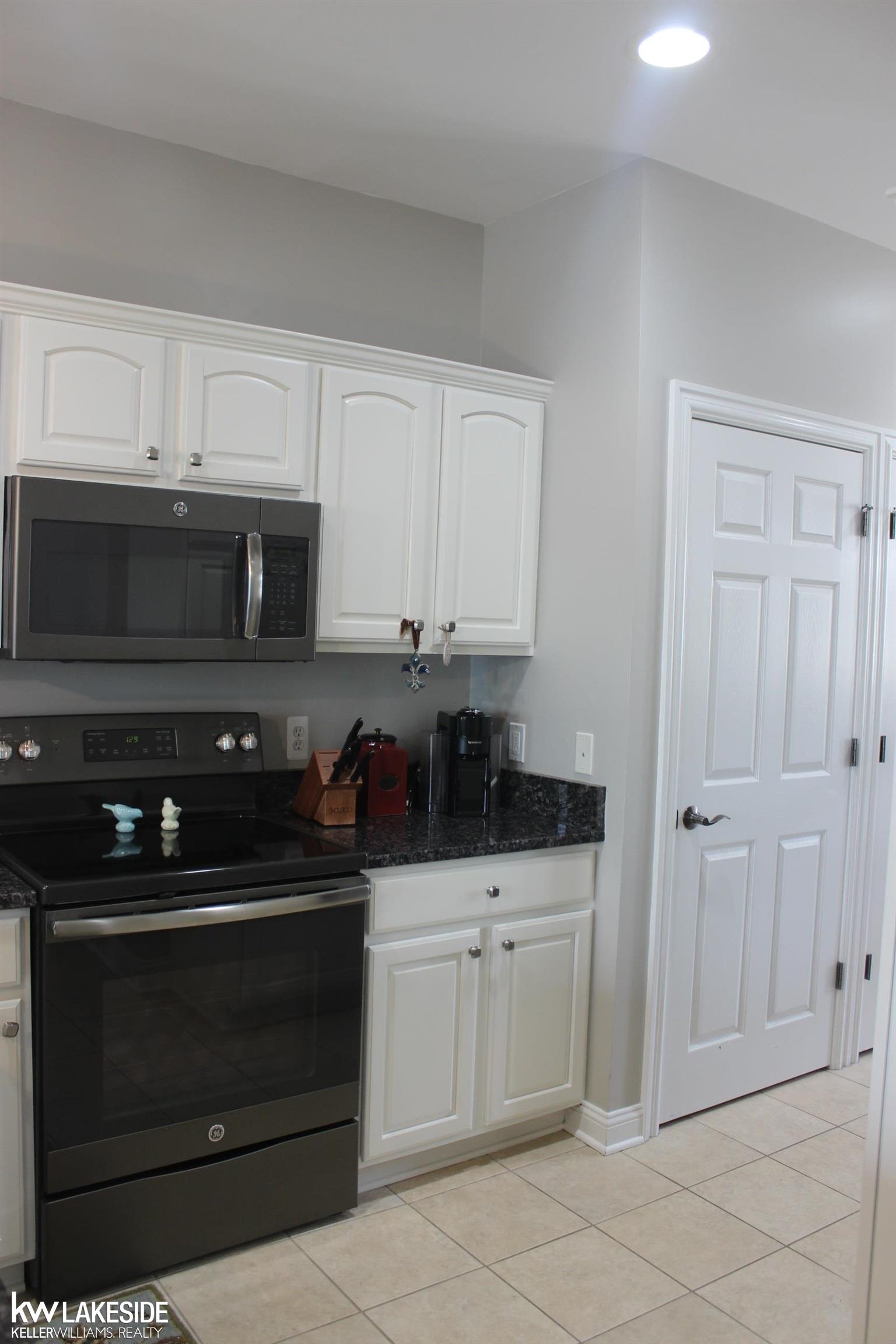 153 Paton Way Romeo, MI 48065 - Photo 8 of 31 50085305-7.JPG