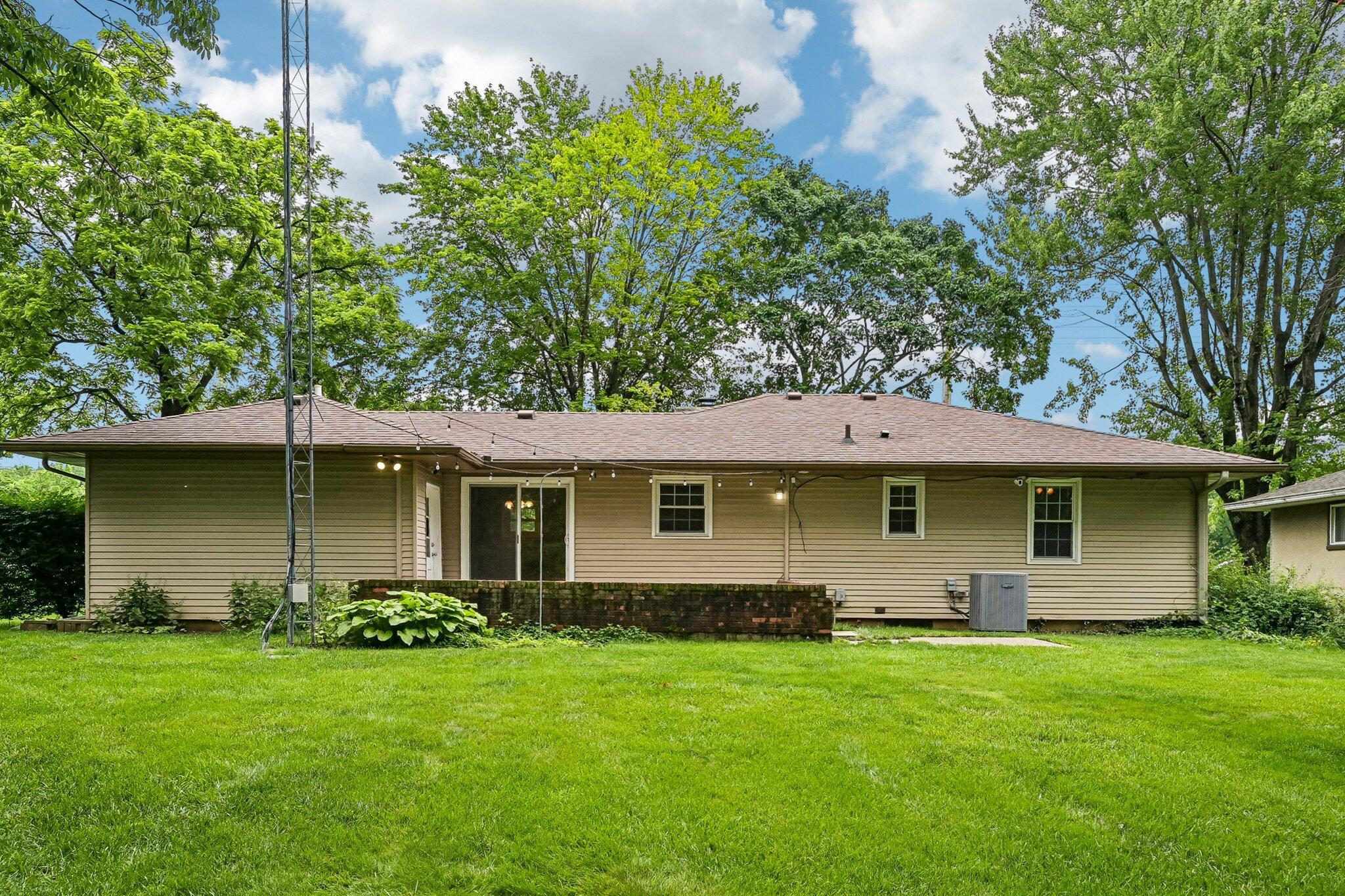 476 Clark State Road Columbus, OH 43230 - Photo 27 of 36 Clark State