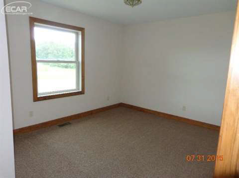 3877 East Dean Road Howell, MI 48855 - Photo 11 of 13 20445398-10.JPG