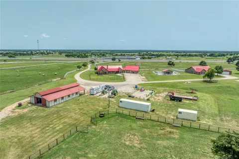 a view of a golf course with a garden