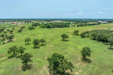 $2,950,000 | 34673 Highway 82, Whitesboro, TX 76273