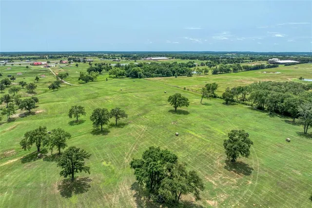 $2,950,000 | 34673 Highway 82, Whitesboro, TX 76273