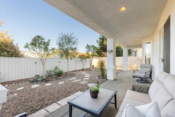 $539,500 | 274 Red Mountain Drive, Cloverdale, CA 95425