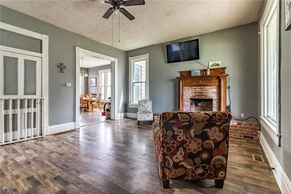 $135,000 | 304 East Benton Street, Windsor, MO 65360