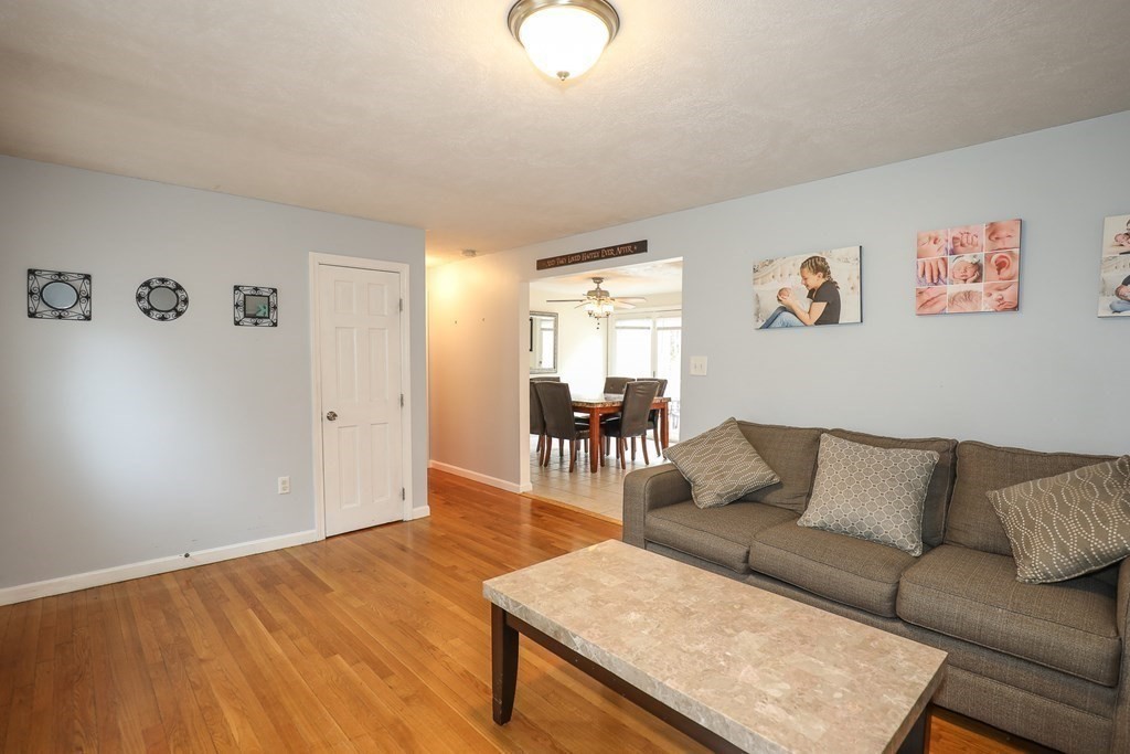 30 Dexter Avenue Dracut, MA 01826 - Photo 5 of 30