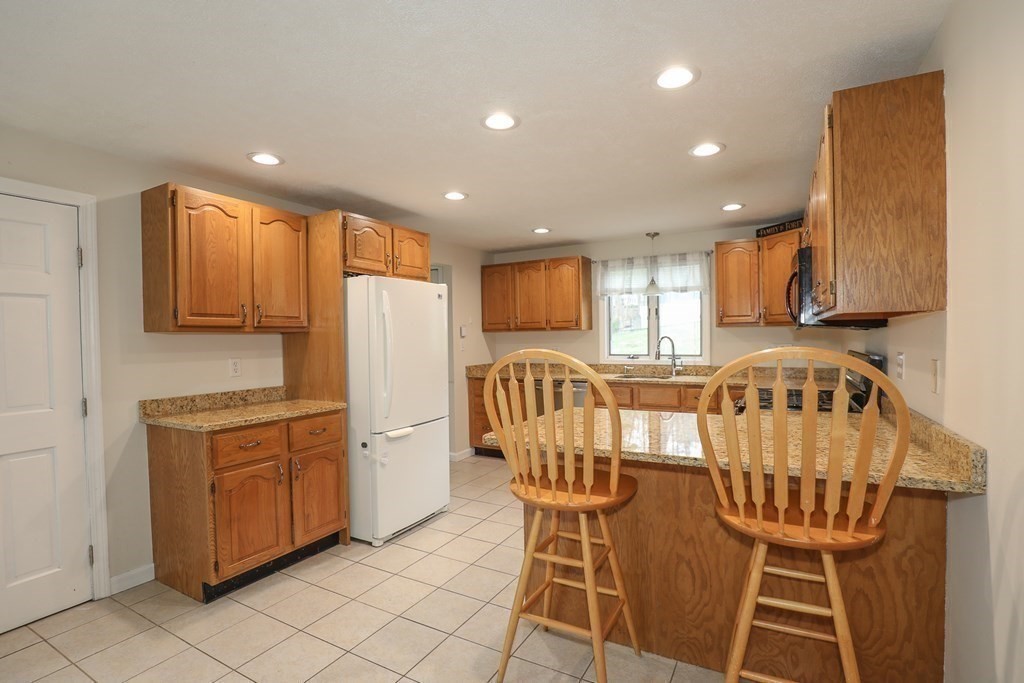 30 Dexter Avenue Dracut, MA 01826 - Photo 9 of 30