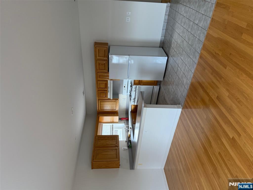 308 Hackensack Street, Unit 2 Carlstadt, NJ 07072 - Photo 4 of 11