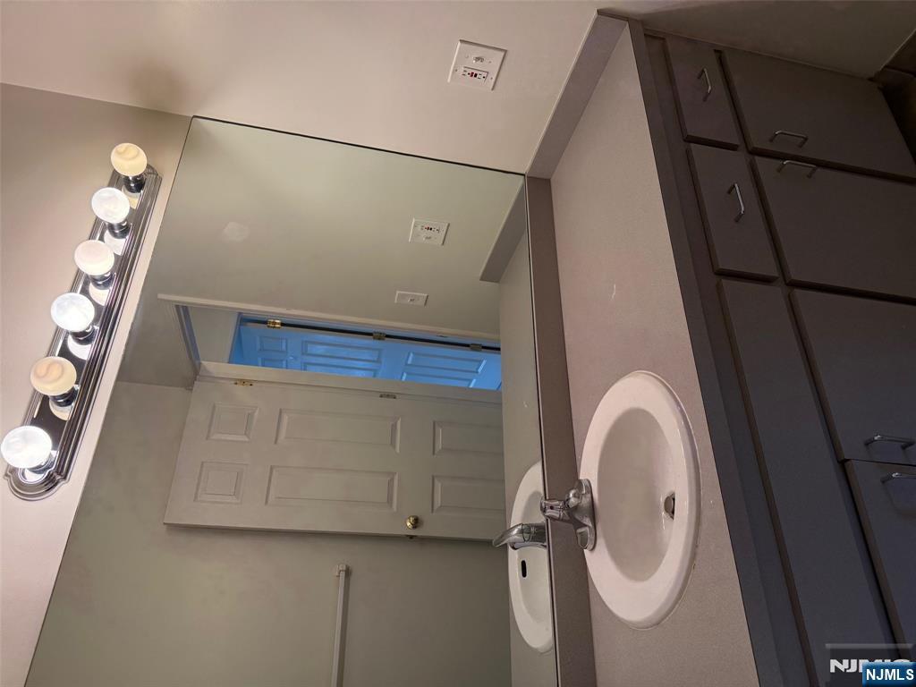 308 Hackensack Street, Unit 2 Carlstadt, NJ 07072 - Photo 9 of 11