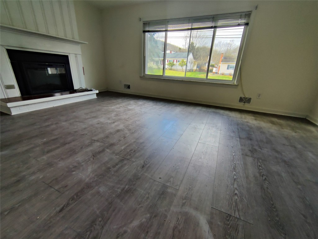 809 Murray Hill Road Vestal, NY 13850 - Photo 3 of 20