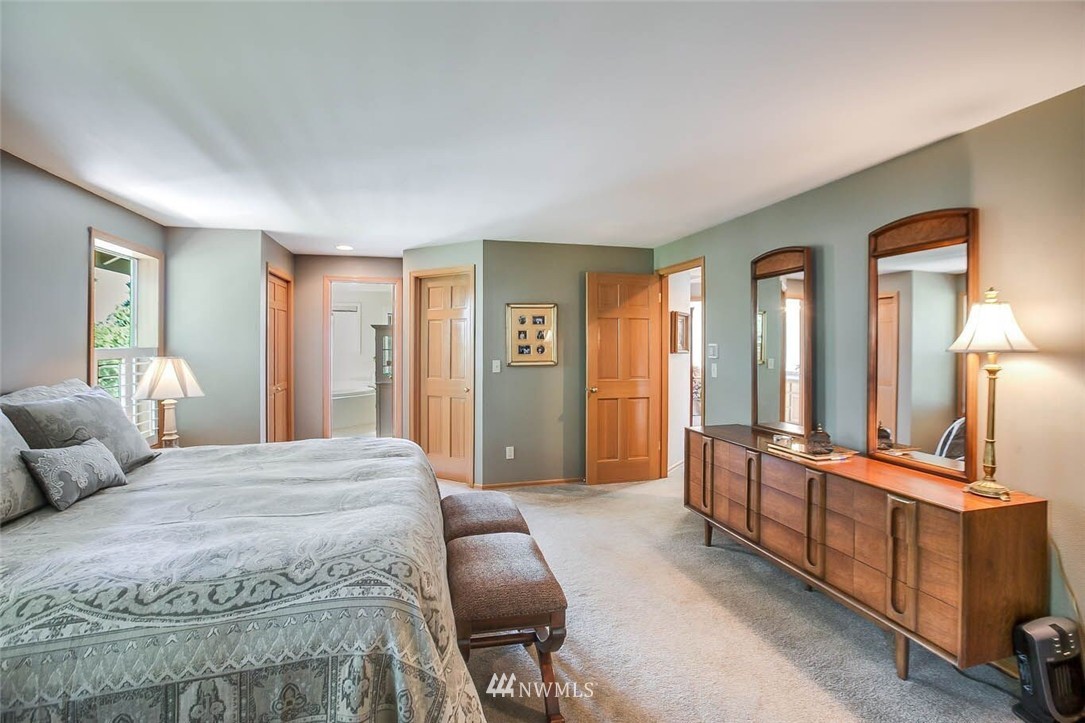 13836 Southeast 158th Street Renton, WA 98058 - Photo 15 of 25 Gallery Image 15