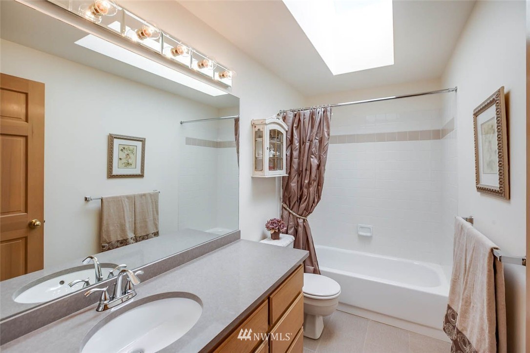 13836 Southeast 158th Street Renton, WA 98058 - Photo 19 of 25 Gallery Image 19