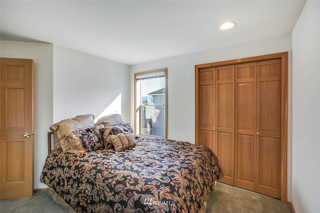13836 Southeast 158th Street Renton, WA 98058 - Photo 21 of 25 Gallery Image 21