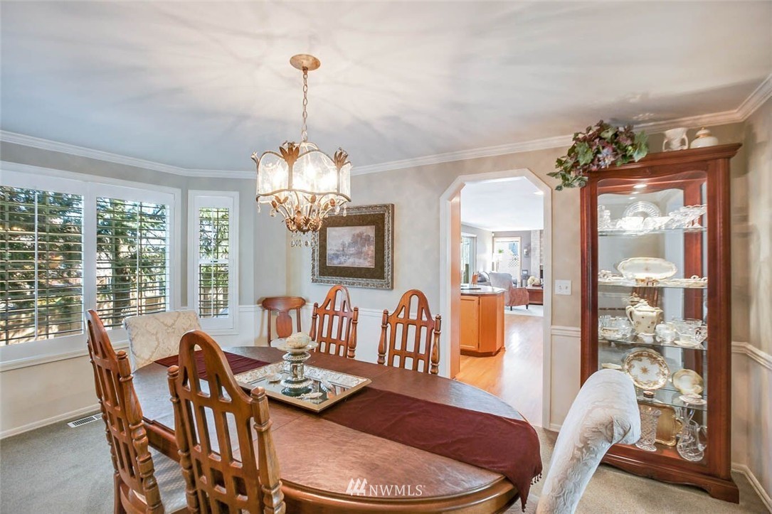 13836 Southeast 158th Street Renton, WA 98058 - Photo 6 of 25 Gallery Image 6