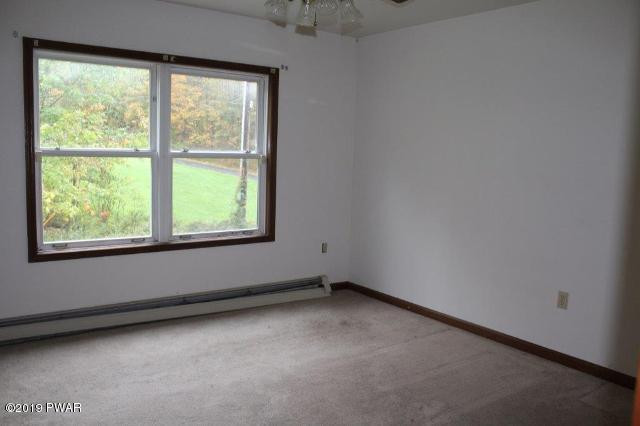 340 Keystone Road Lake Ariel, PA 18436 - Photo 10 of 32 an empty room with a window