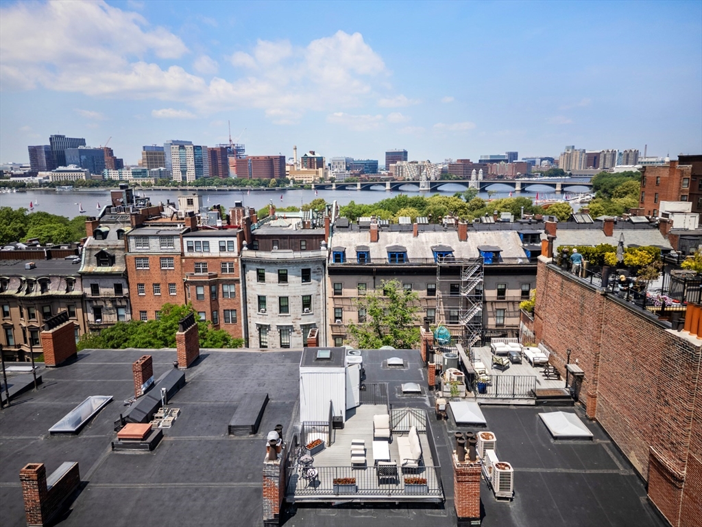 129 Beacon Street, Unit PH Boston, MA 02116 - Photo 28 of 40 a view of city