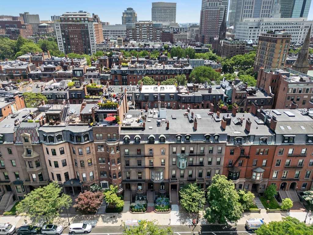 129 Beacon Street, Unit PH Boston, MA 02116 - Photo 33 of 40 a city view