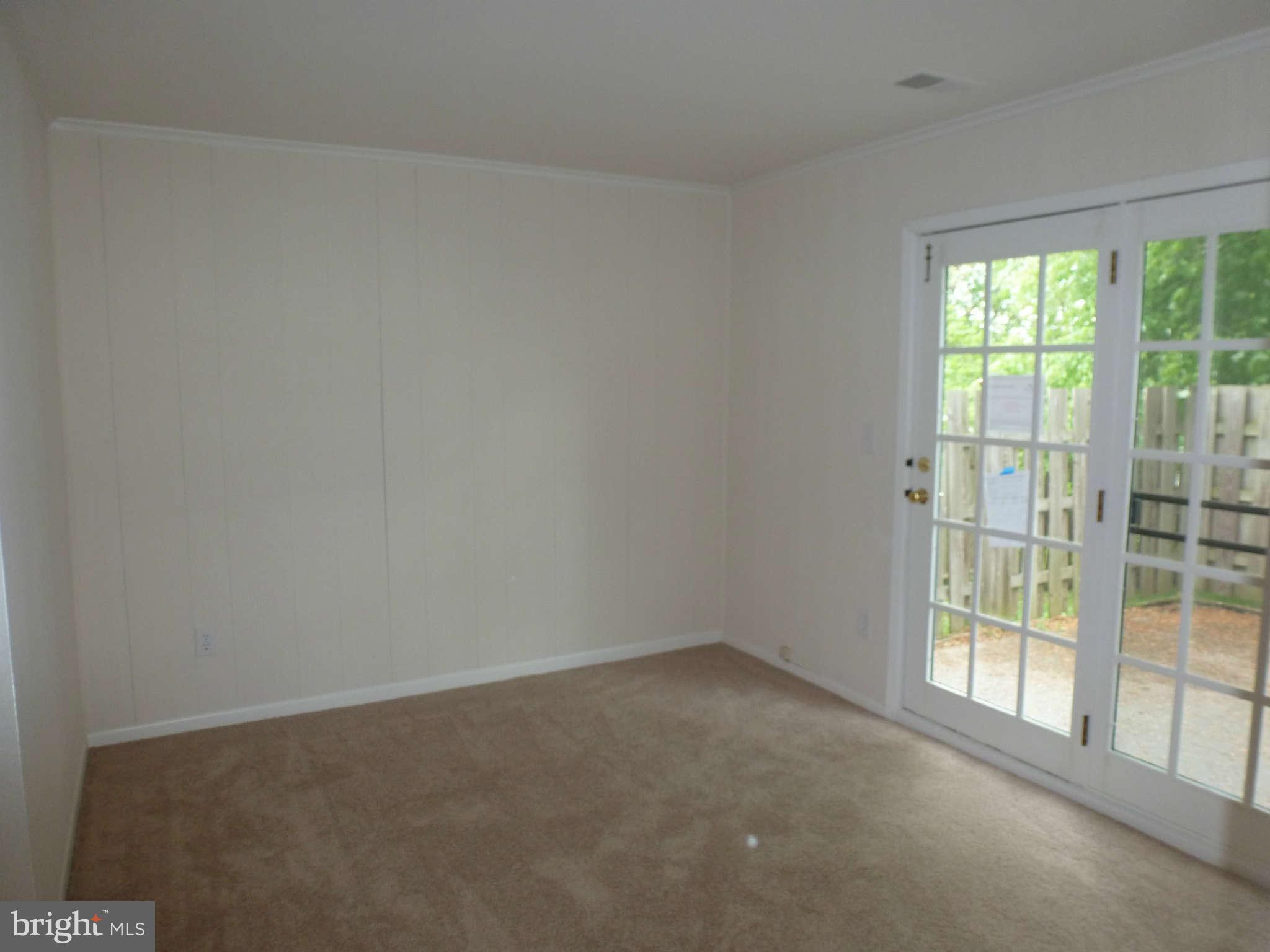 304 South Harrison Road Sterling, VA 20164 - Photo 13 of 29 Den