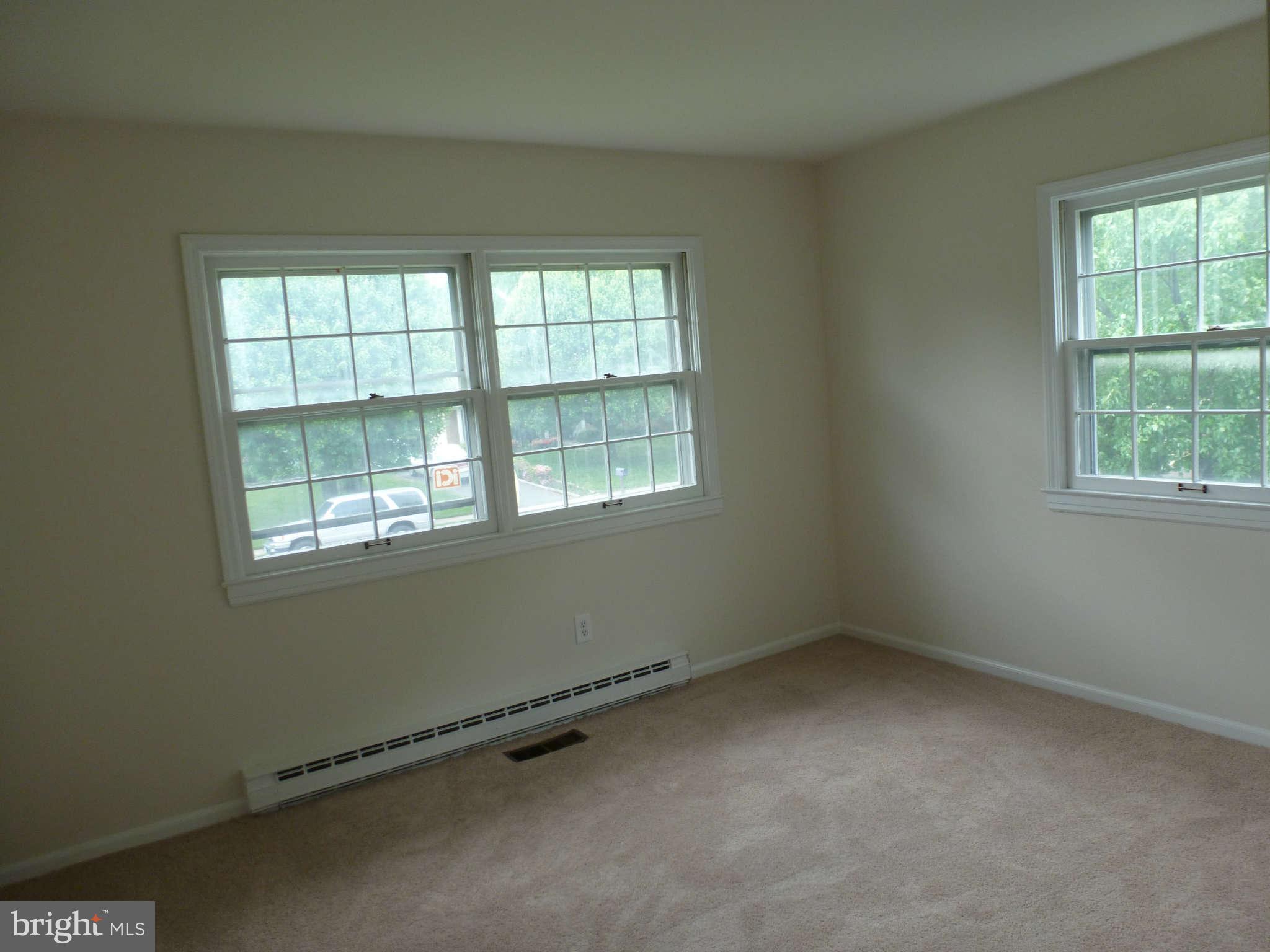 304 South Harrison Road Sterling, VA 20164 - Photo 16 of 29 Bedroom
