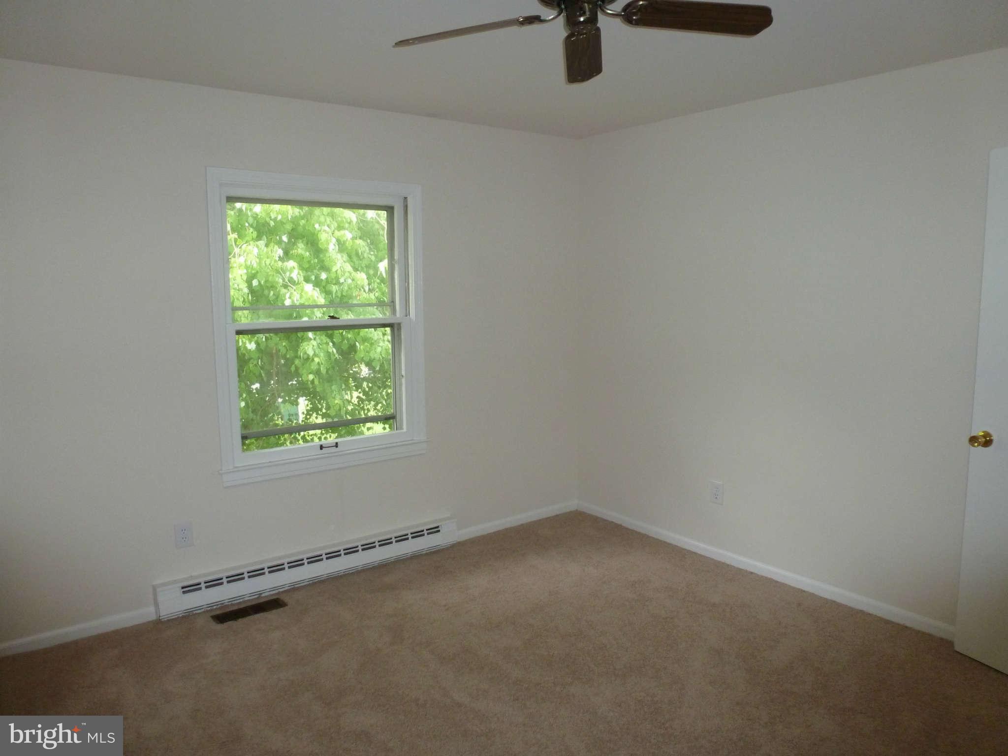 304 South Harrison Road Sterling, VA 20164 - Photo 18 of 29 Bedroom