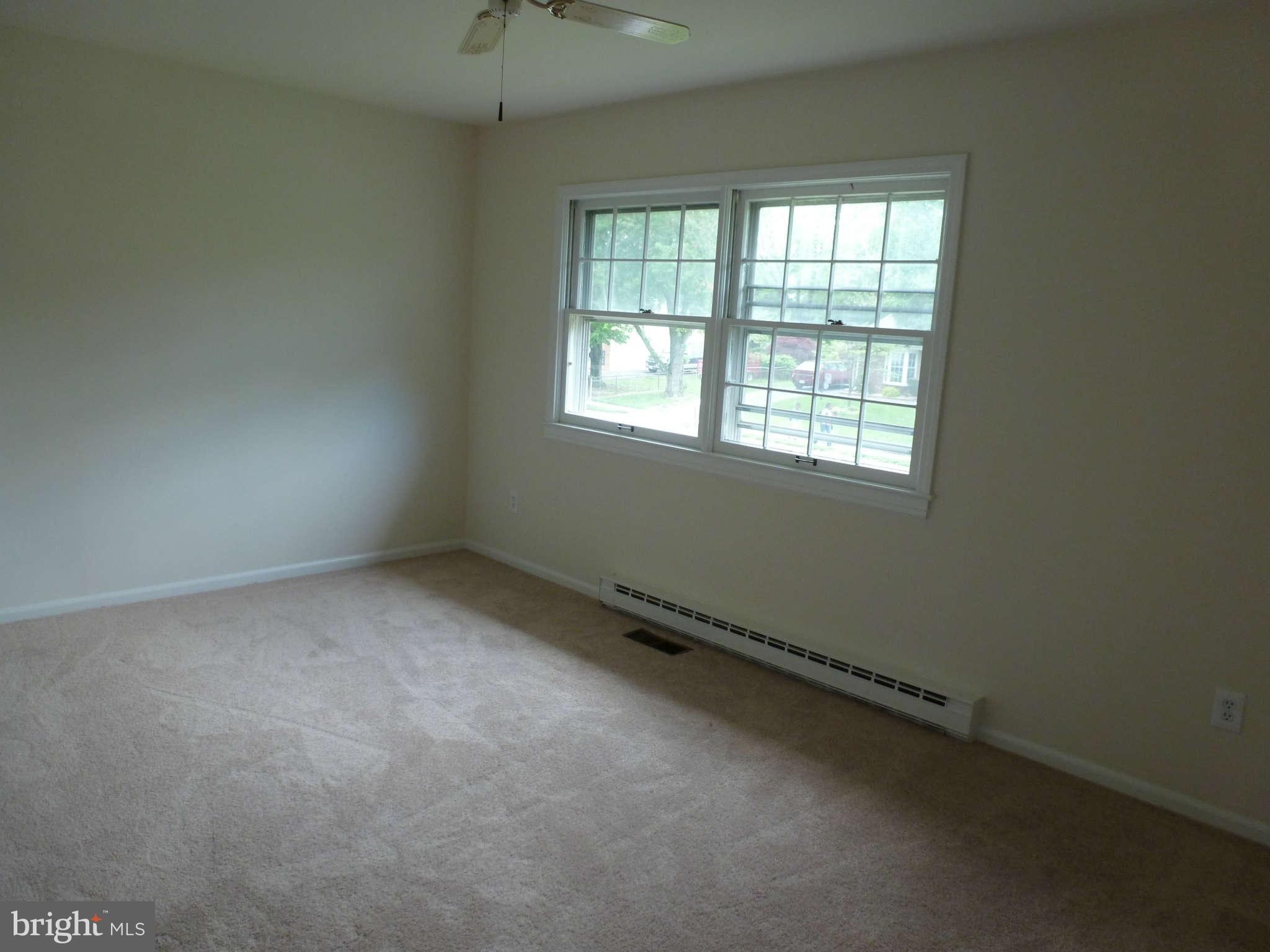 304 South Harrison Road Sterling, VA 20164 - Photo 22 of 29 Bedroom