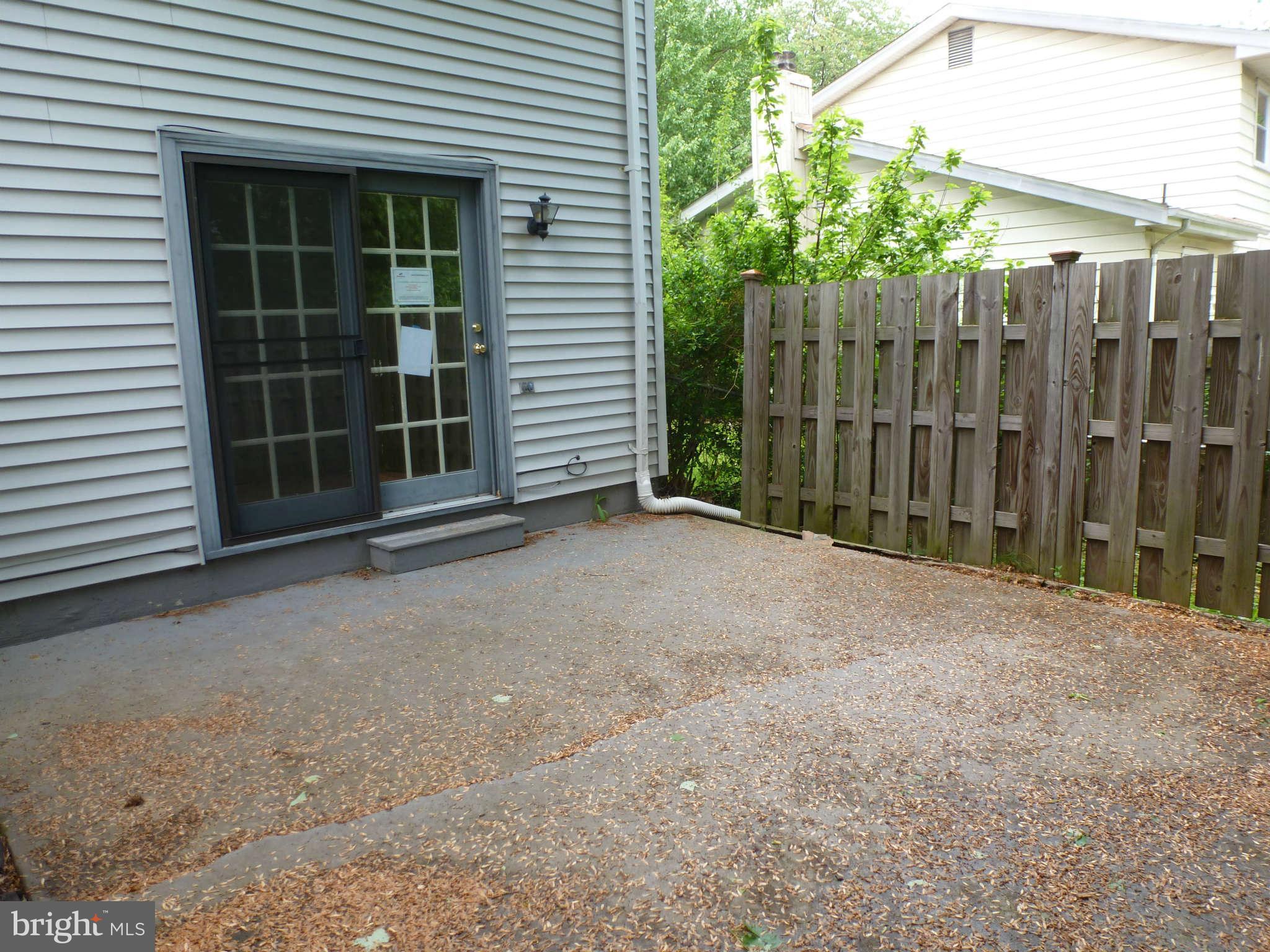 304 South Harrison Road Sterling, VA 20164 - Photo 26 of 29 Patio