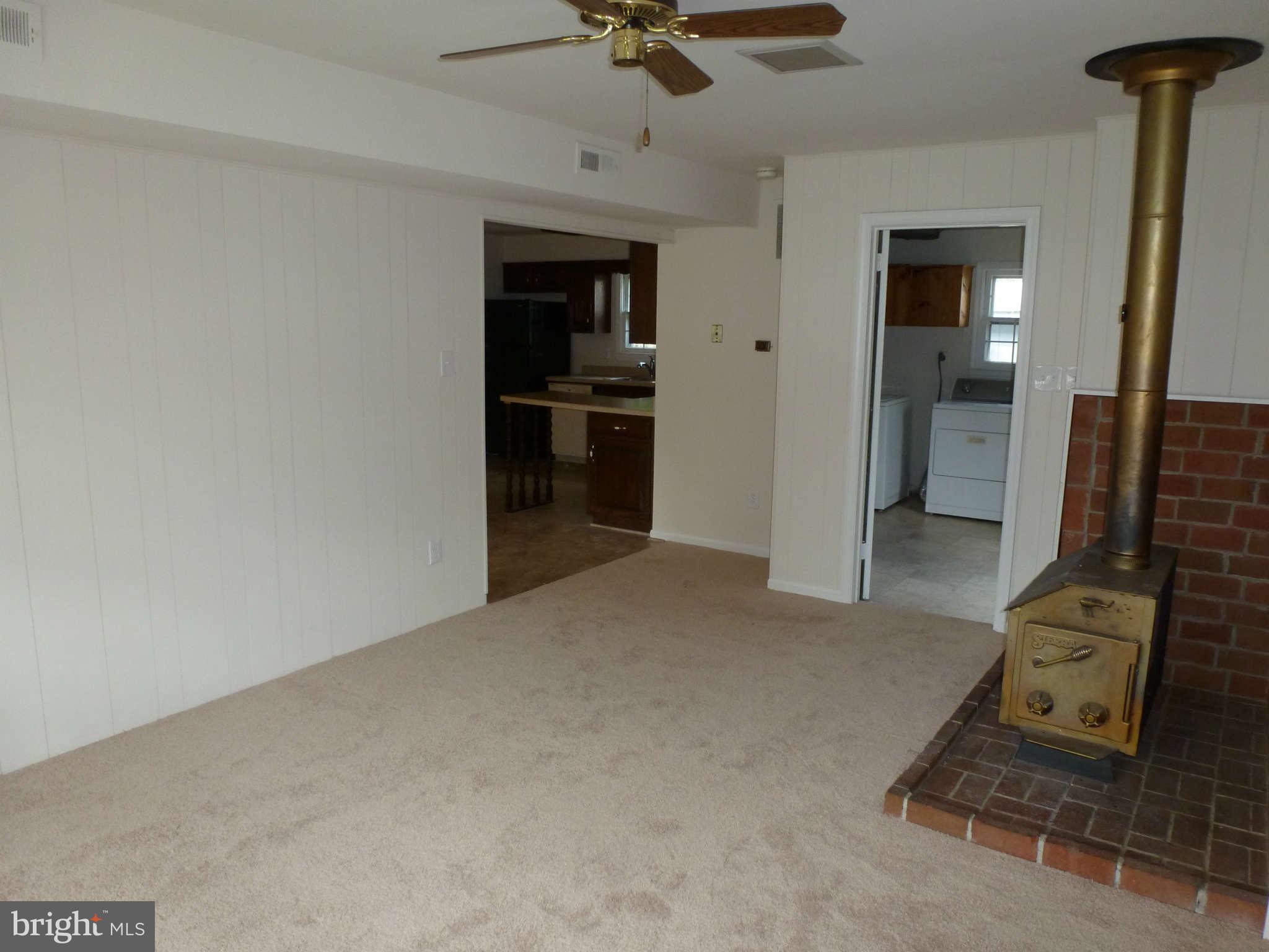 304 South Harrison Road Sterling, VA 20164 - Photo 9 of 29 Family Room