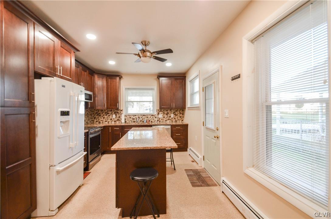 33 South 5th Street Emmaus, PA 18049 - Photo 2 of 24