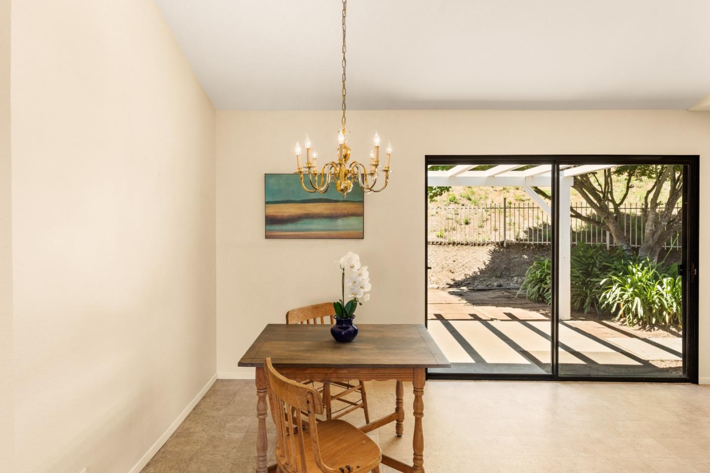 11421 Spur Road Monterey, CA 93940 - Photo 8 of 31 Gallery Image 8