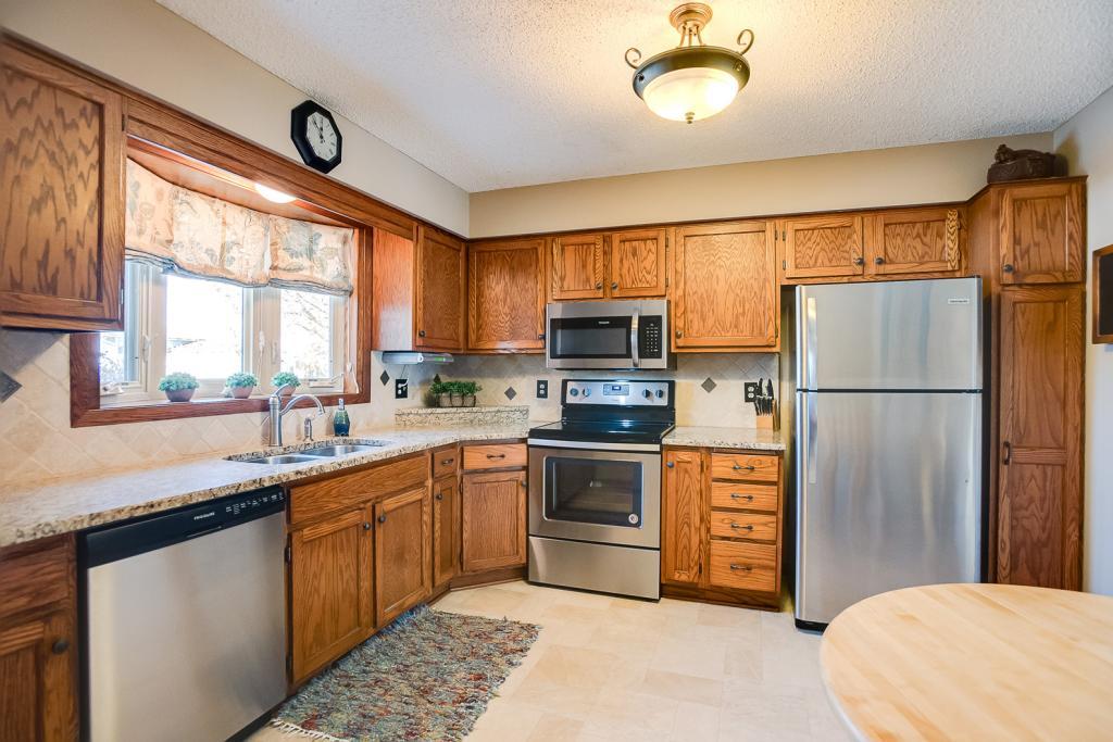 4224 Trenton Road Eagan, MN 55123 - Photo 2 of 35 Gallery Image 2