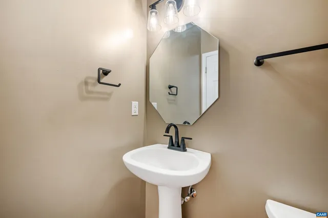 $559,000 | 211 Red Cedar Road, Barboursville, VA 22923