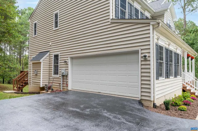 $559,000 | 211 Red Cedar Road, Barboursville, VA 22923