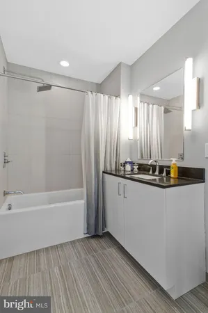 $1,390,000 | 88 V Street Southwest, Unit 801, Washington, DC 20024