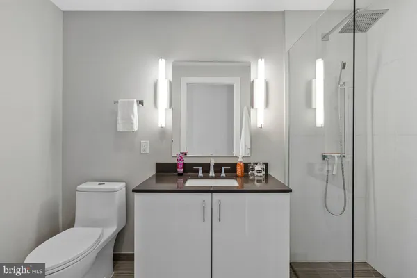 $1,390,000 | 88 V Street Southwest, Unit 801, Washington, DC 20024