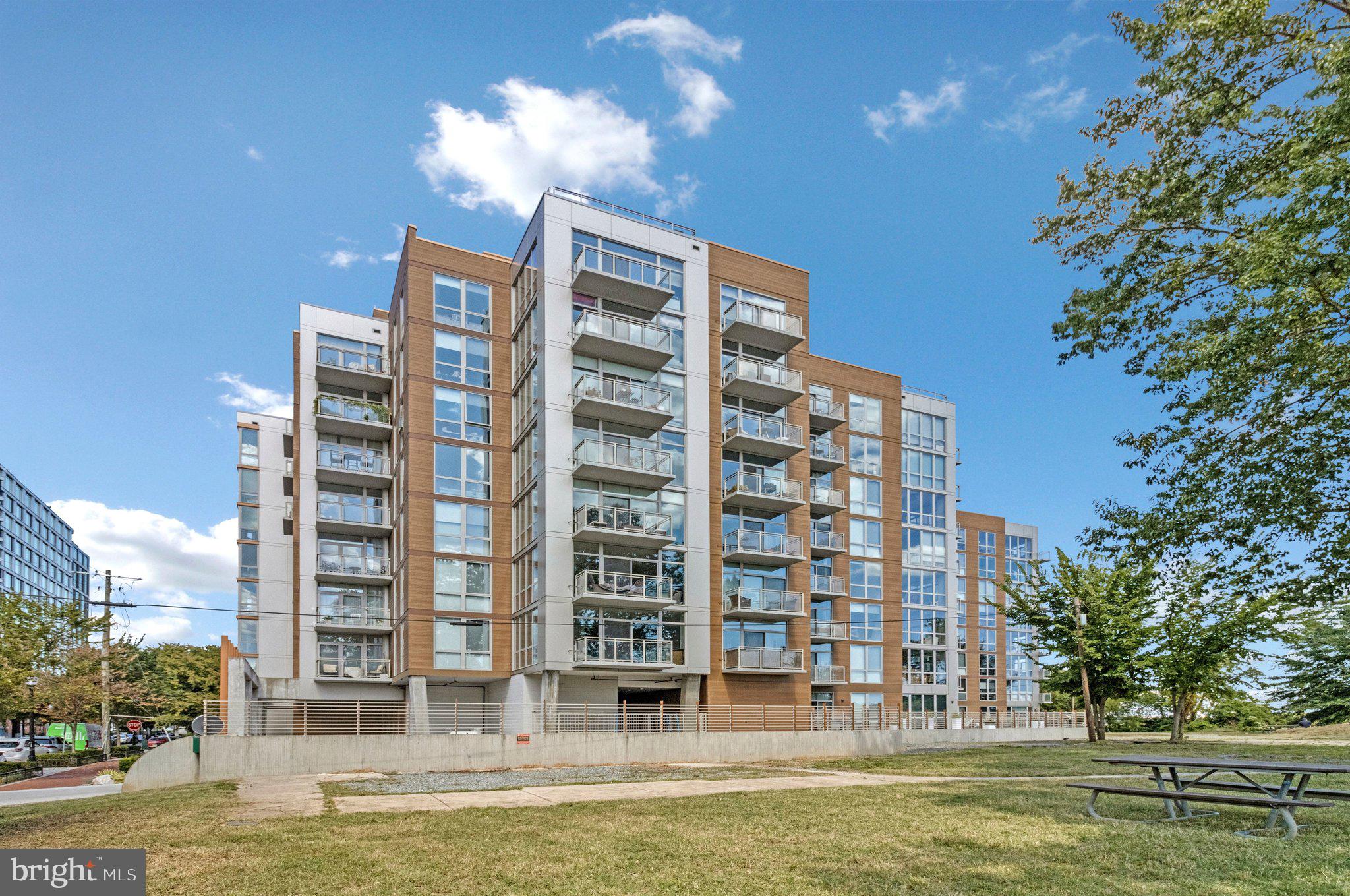 88 V Street Southwest, Unit 801 Washington, DC 20024 - Photo 55 of 58