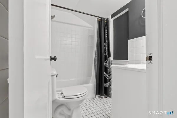 $4,000 | 83 Meadowbrook Road, West Hartford, CT 06107