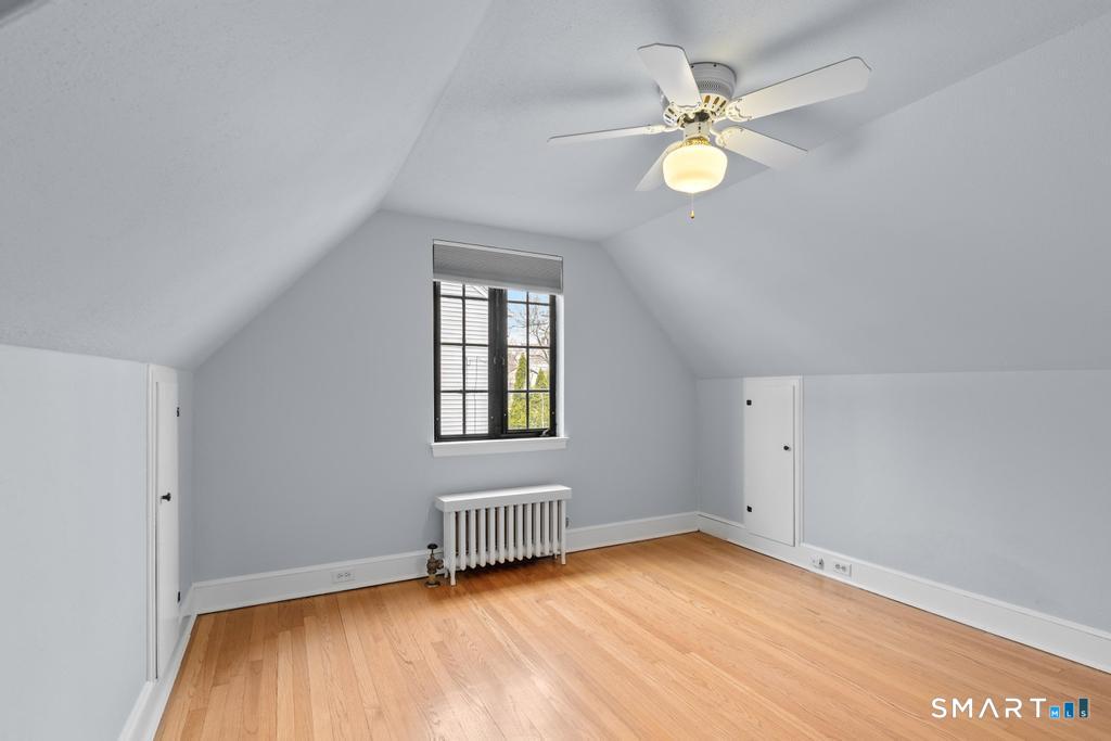 83 Meadowbrook Road West Hartford, CT 06107 - Photo 20 of 40