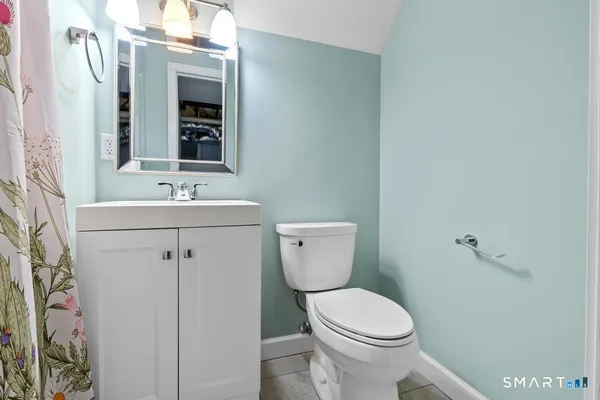 $4,000 | 83 Meadowbrook Road, West Hartford, CT 06107